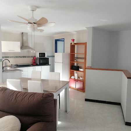 Apartamento En Los Nietos Con Piscina Comunitaria. Exterior photo